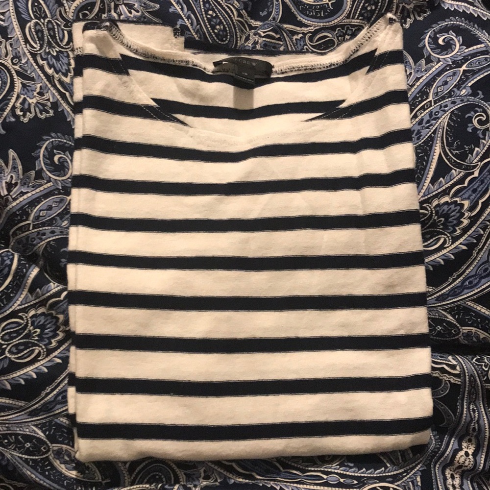 ⭐️J. Crew boat neck sleeveless top💖